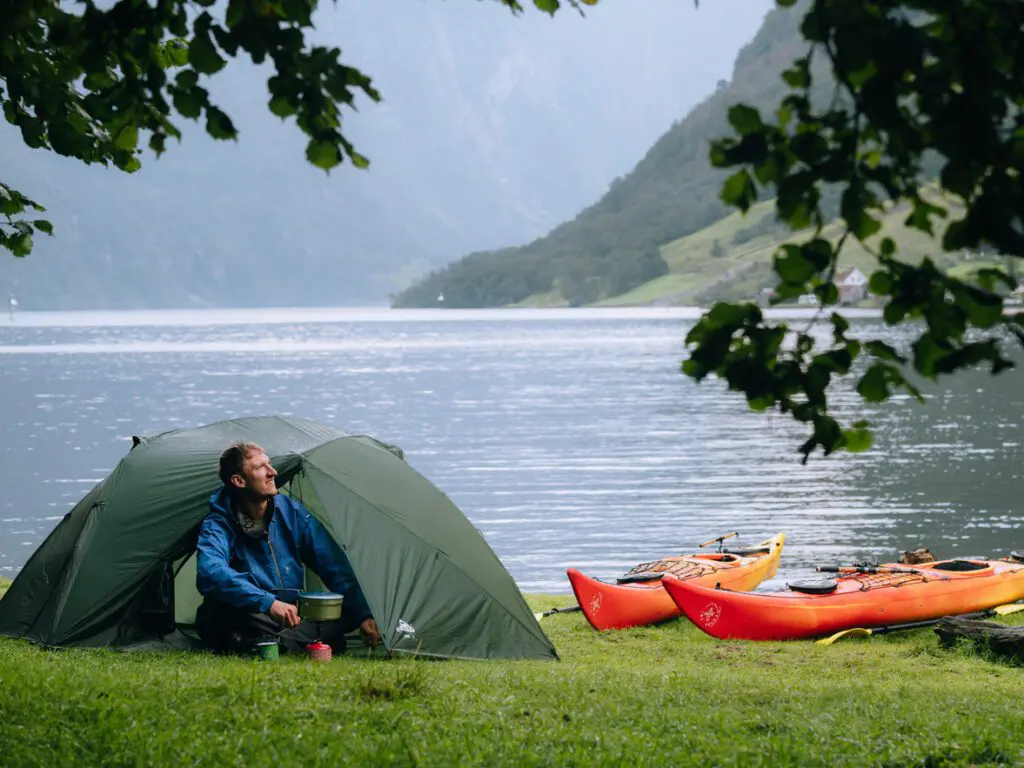 Ontdek de mooiste fjorden van Noorwegen! Activiteiten, must-sees en tips van experts: alles wat je moet weten voor je gaat kajakken in Noorwegen